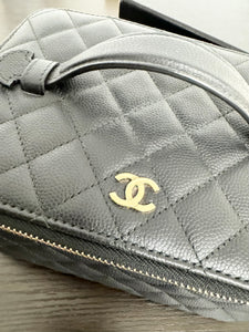 ▪️SOLD▪️CHANEL Caviar Quilted Jewelry Vanity Bag in Black Leather