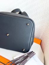 Load image into Gallery viewer, Hermes 2025 Sac Picotin Lock 26 Clemence - Noir / GHW
