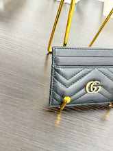 Load image into Gallery viewer, GUCCI GG Marmont Card Case in Black
