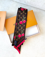 Load image into Gallery viewer, LOUIS VUITTON LV x TM Takashi Murakami Monogram Cerise Bandeau / Brown

