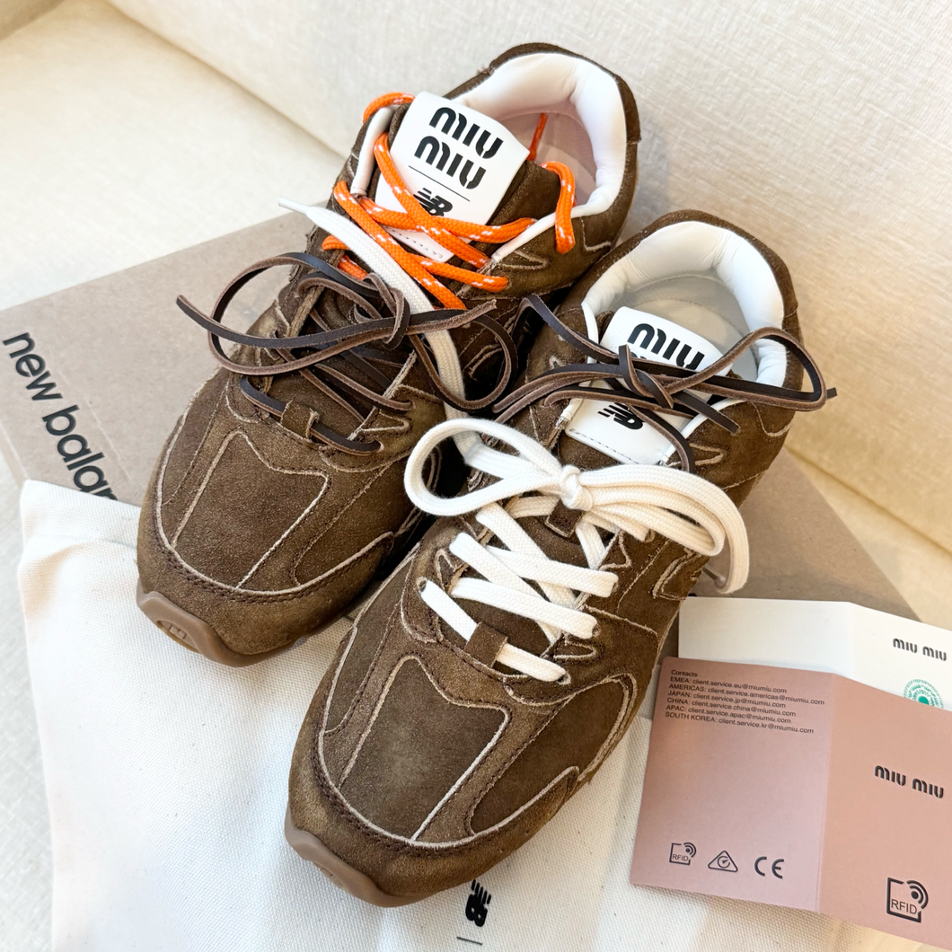 New Balance X Miu Miu Women’s 530 SL Suede Sneakers in Cinnamon / EU 38