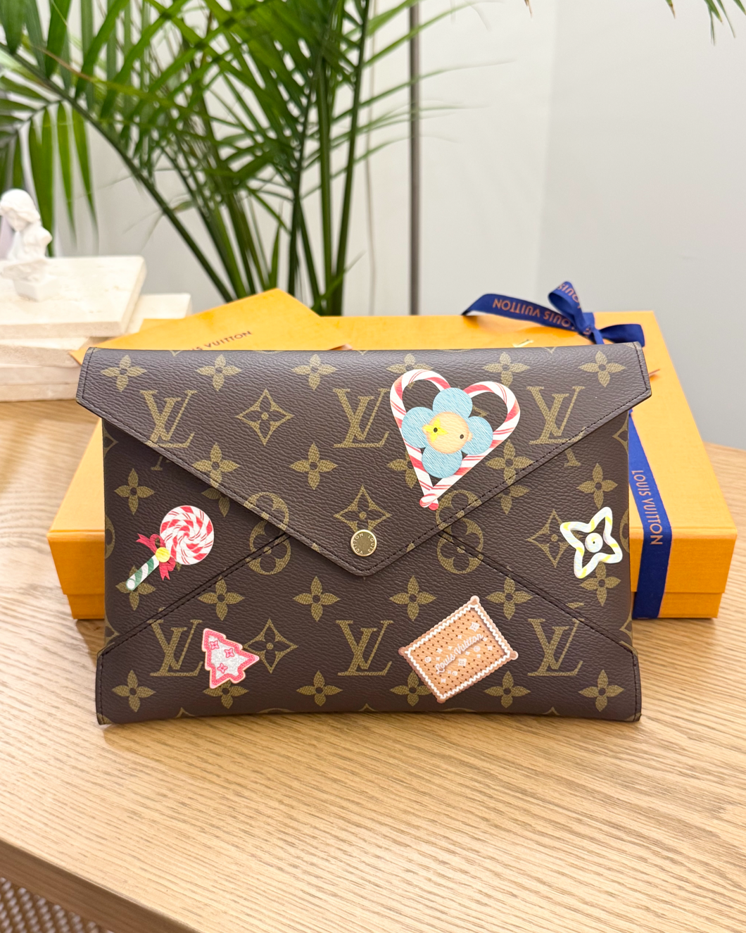 [SOLD] LOUIS VUITTON 2024 Limited Edition Monogram Kirigami Pochette Large Pouch