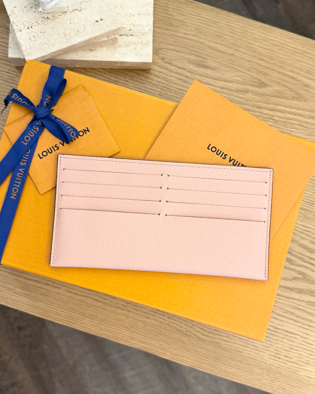 LOUIS VUITTON Empreinte Leather Credit Card Holder in Rose Poudre