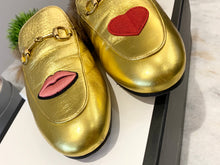 Load image into Gallery viewer, GUCCI Princetown Fur-lined Embroidered Metallic Leather Slippers In Metallic Gold EU39
