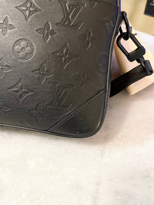 LOUIS VUITTON Calfskin Monogram Shadow Duo Messenger In Black