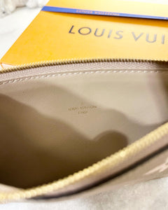 LOUIS VUITTON Empriente Leather Zippy Coin Holder In Dove/Cream