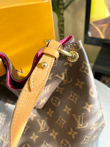 LOUIS VUITTON Graceful MM Monogram Canvas Hobo Bag in Peony