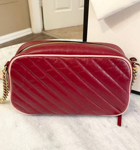 GUCCI Matelasse Diagonal Small Enamel GG Marmont Chain Crossbody Bag in Red