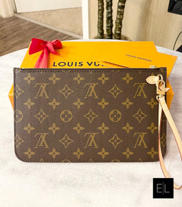 LOUIS VUITTON 2022 Neverfull GM Monogram Wristlet Pouch In Beige