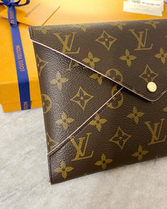 LOUIS VUITTON Monogram Large Kirigami Pochette