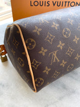 Load image into Gallery viewer, [SOLD] Louis Vuitton Speedy 25 Monogram Satchel Bag
