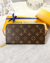 Load image into Gallery viewer, LOUIS VUITTON Monogram Zippy Wallet in Fuchsia
