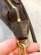 Load image into Gallery viewer, LOUIS VUITTON Damier Ebene Eva Crossbody Bag
