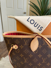 Load image into Gallery viewer, Louis Vuitton 2022 Neverfull MM Monogram Tote Bag in Cherry
