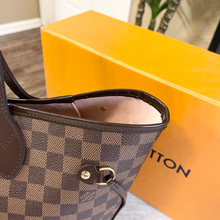 Load image into Gallery viewer, LOUIS VUITTON Damier Ebene Neverfull MM Tote In Rose Ballerine
