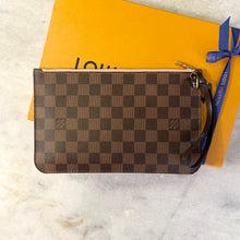 Load image into Gallery viewer, ▪️SOLD▪️LOUIS VUITTON Damier Ebene Neverfull MM Pochette Wristlet Pouch In Rose Ballerine
