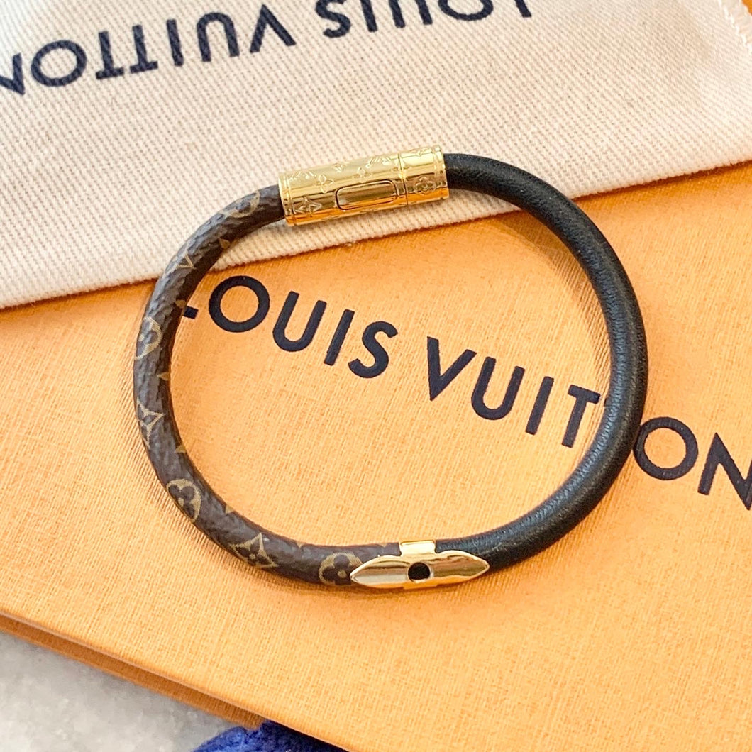 LOUIS VUITTON 2019 Monogram Daily Confidential Bracelet In Black Size 17