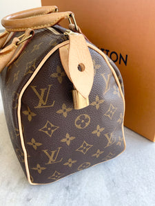 [SOLD] Louis Vuitton Speedy 25 Monogram Satchel Bag