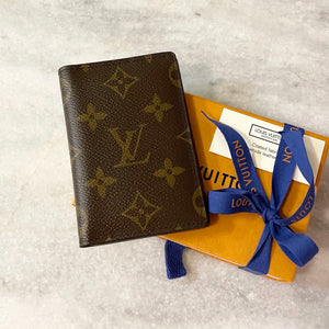 LOUIS VUITTON Monogram Card Holder