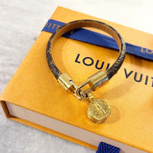 Load image into Gallery viewer, Louis Vuitton LV Tribute Bracelet ( Size 17 )
