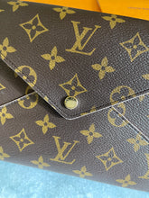 Load image into Gallery viewer, Louis Vuitton 2022 Kirigami Pochette Monogram Large Pouch
