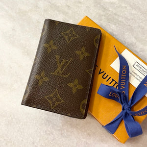 LOUIS VUITTON Monogram Card Holder