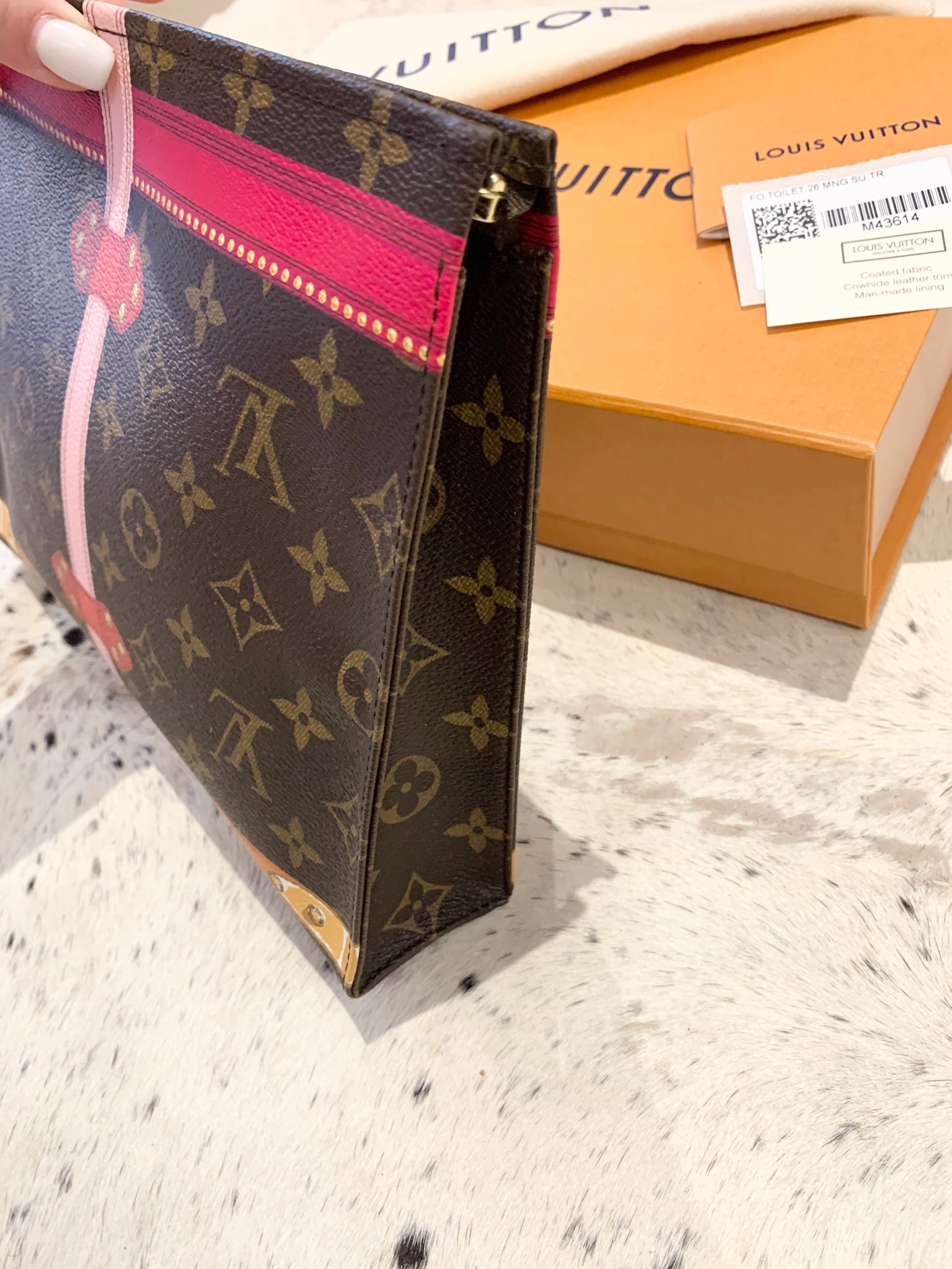 LOUIS VUITTON Monogram LIMITED EDITION Summer Trunks Toiletry Pouch 26 –  ELLUXE