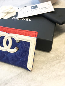 [SOLD] CHANEL 2019 Caviar Quilted Leather Filigree Card Holder In White/Blue/Red