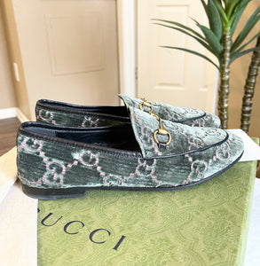 [SOLD] GUCCI Jordaan GG Velvet Effect Women’s Loafers in Emerald Green (EU)38