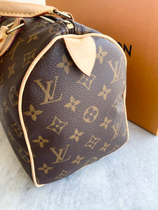 [SOLD] Louis Vuitton Speedy 25 Monogram Satchel Bag