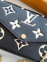 Load image into Gallery viewer, [SOLD]Louis Vuitton 2022 Pochette Felicie GM Bicolor Monogram Crossbody Bag
