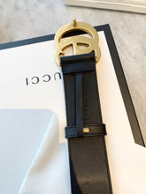 Load image into Gallery viewer, GUCCI Double G Buckle Wide Leather Belt In Black 80/32
