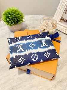 LOUIS VUITTON 2020 Monogram LIMITED EDITION Escale Medium Kirigami Pochette In Blue