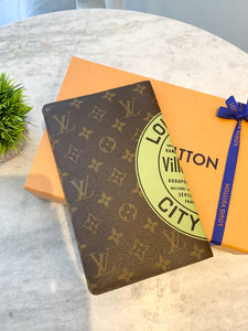 LOUIS VUITTON Monogram Villes D'europe City Guide Notebook Cover